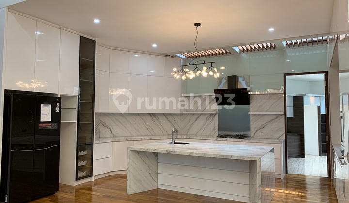 FOR SALE HOUSE IN BSD CITY BUKIT GOLF 2