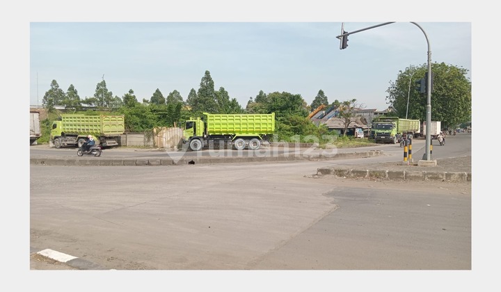 FOR SALE 3000 M2 LAND Strategically Located Next to Soeta Airport FOR SALE 3000 M2 LAND Strategically Located Next to Soeta Airport