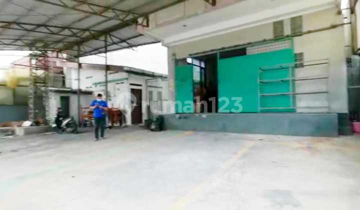 garasi/carport dijual cepat atau sewa gudang