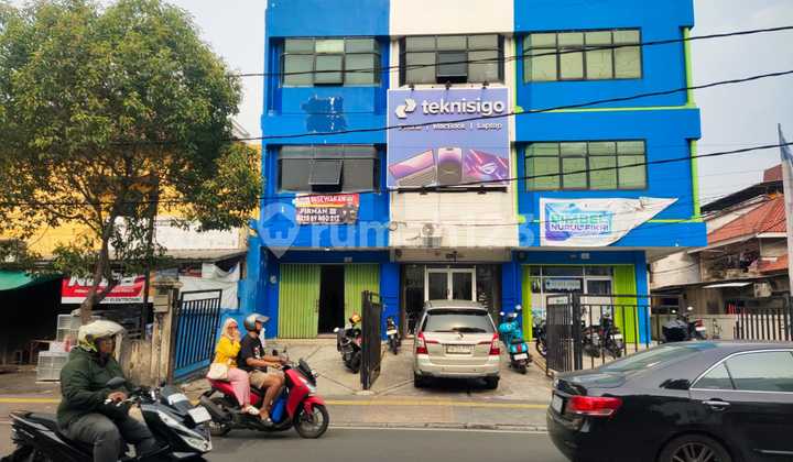 Good Shop House 252 m2 Freehold Title, Tanjung Duren, West Jakarta 2
