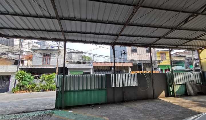 garasi/carport dijual cepat atau sewa gudang