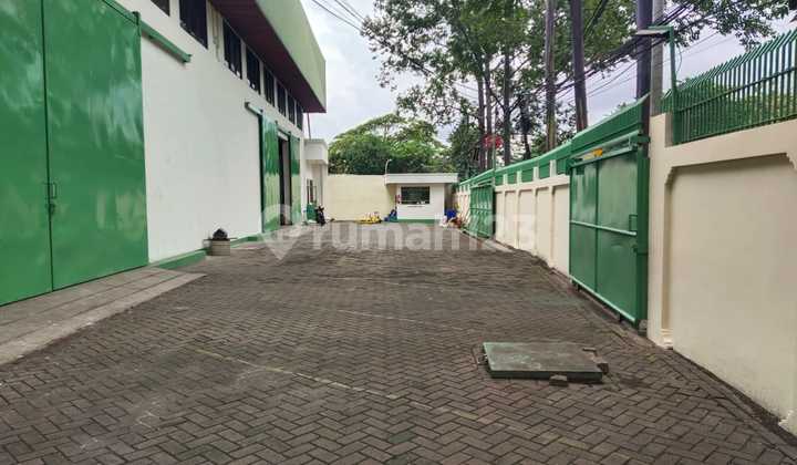 Near Toll Access 2 Units of Connected Warehouses for Rent on Jl. Raya Daan Mogot, Neglasari, Tangerang.