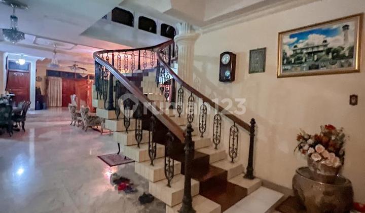 Rumah Tomang Utara Raya