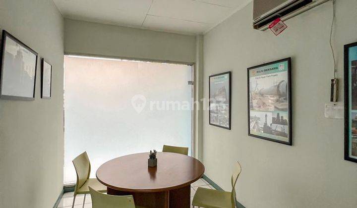 Ruko Gandeng 3 Intercon Plaza Blok D, Jakarta Barat 11
