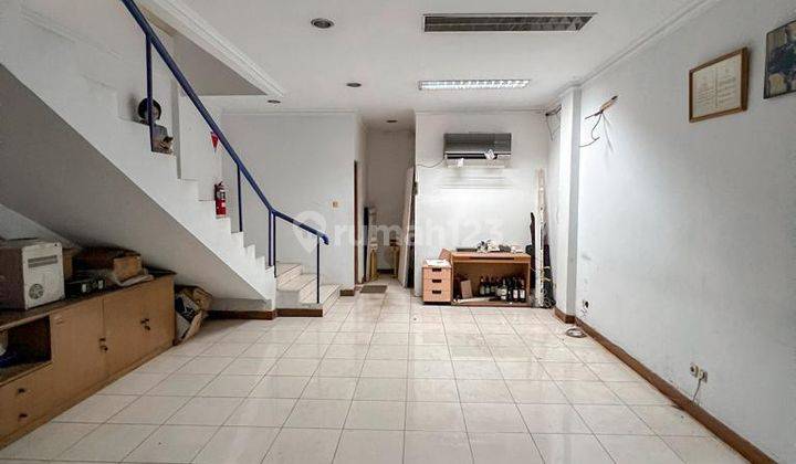 Ruko Gandeng 3 Intercon Plaza Blok D, Jakarta Barat 23