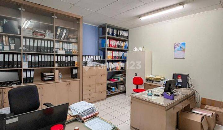 Ruko Gandeng 3 Intercon Plaza Blok D, Jakarta Barat 24
