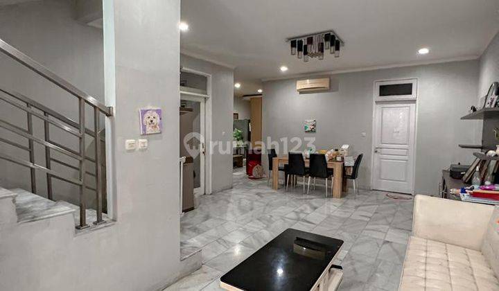 Rumah 2 Lantai di Intercon Blok U, Jakarta Barat 3