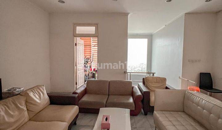 Rumah 2 Lantai di Intercon Blok U, Jakarta Barat 6