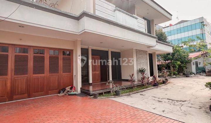 Rumah Taman Kedoya Baru Blok E Boulevard, Jakarta Barat 2