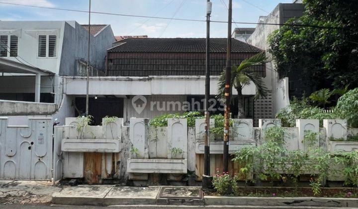 Disewakan Rumah Taman Kedoya Baru 1