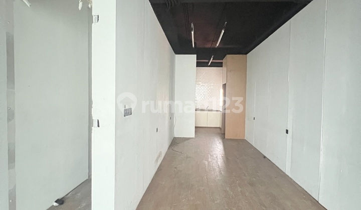 Shop House for Rent on Kedoya Selatan Raya Shop House for Rent on Kedoya Selatan Raya