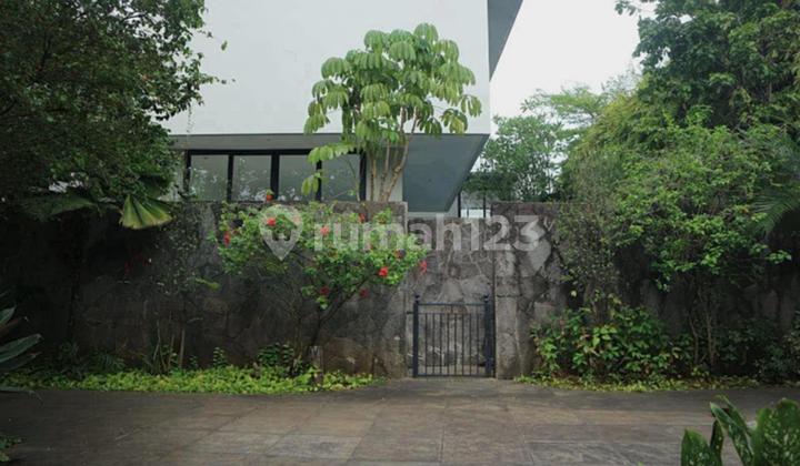 FOR SALE PRIVATE COMPOUND HOUSE IN KEMANG