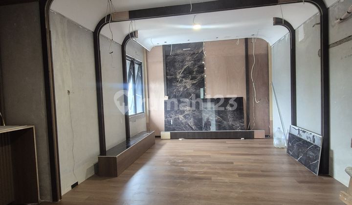 Dijual Cepat Rumah Baru Kota Wisata Mulai Dari 3M-an gaya American Classic 2