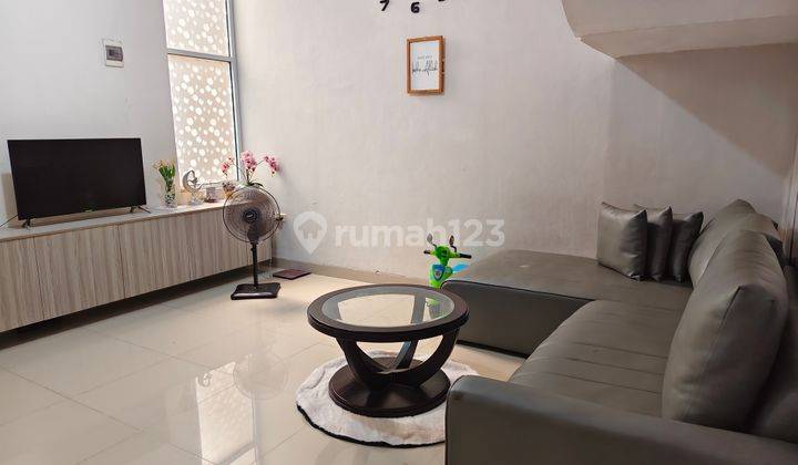 sv dijual cepat rumah kota wisata cibubur 2 lantai siap huni  2