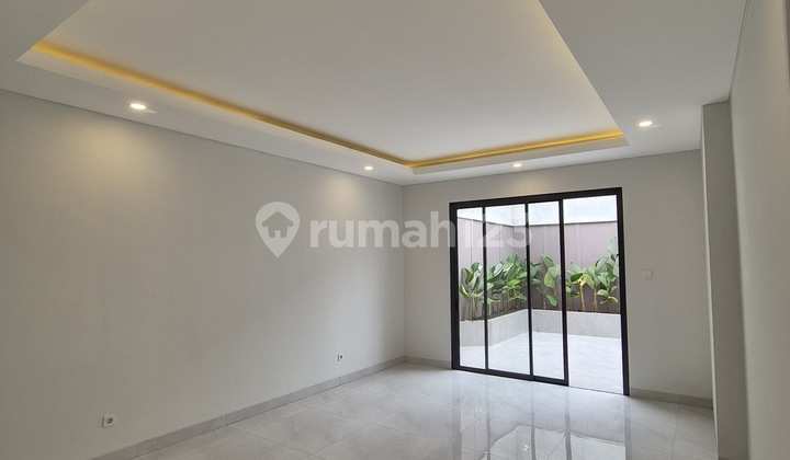 Turun Harga Dijual Cepat Rumah Bagus Siap Huni 2 lt Legenda Wisata 2