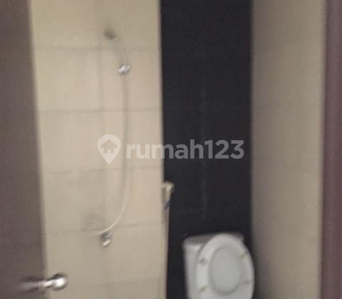 For rent: 4-story shophouse in Legenda Wisata 2