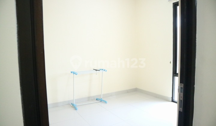 Dijual cepat Rumah jatiwaringin jakarta Timur Siap huni 2 lantai  2