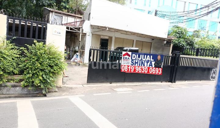 Ss. Dijual Tanah & Gudang - Taman Kebon Sirih (Hook)