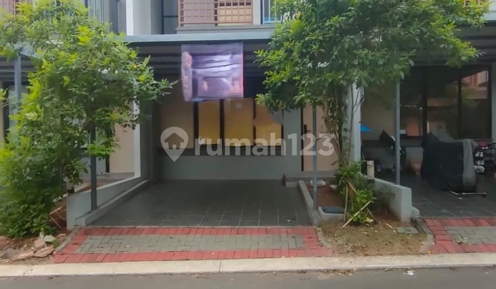 Yw. Dijual Cepat Rumah Legenda Wisata Siap Huni 2 lantai Bagus Rapih Yw. Dijual Cepat Rumah Legenda Wisata Siap Huni 2 lantai Bagus Rapih
