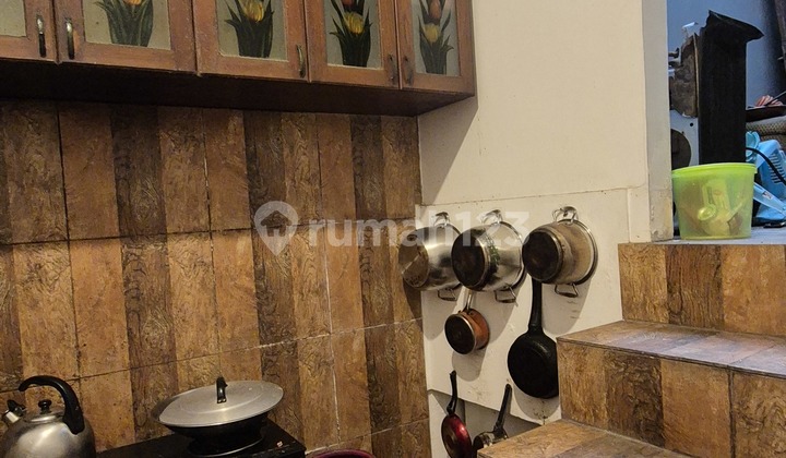 Dijual cepat rumah standart 2 lantai Raffles hills 2