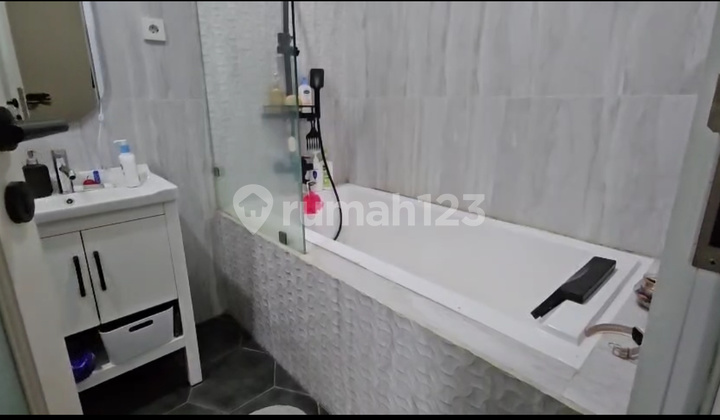 For Quick Sale: Good House in Legenda Wisata Cibubur, Ready to Occupy 2