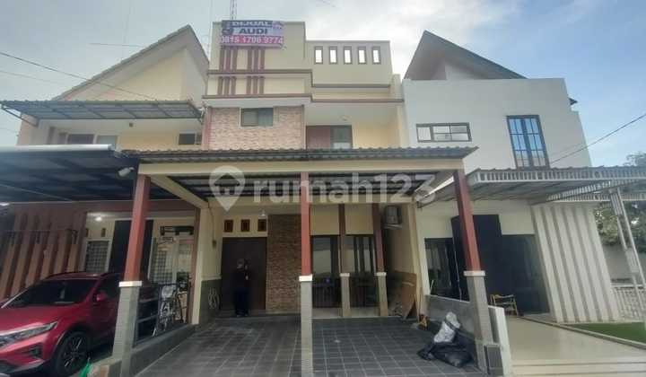 Dijual cepat Rumah jatiwaringin jakarta Timur Siap huni 2 lantai Dijual cepat Rumah jatiwaringin jakarta Timur Siap huni 2 lantai
