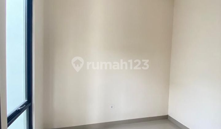 For Quick Sale: Ready-to-Occupy Podomoro Golf View House in Cimanggis