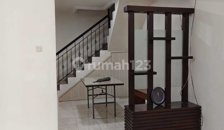 Sv.Disewakan Rumah Bagus kota Wisata Cibubur Siap Huni  2