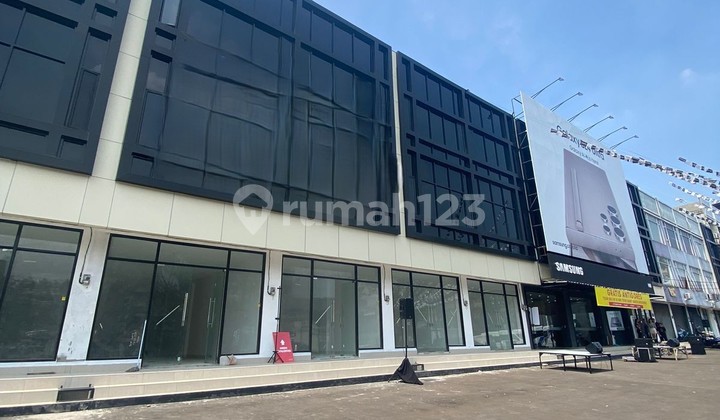 For Sale Fast Ready-to-Use Shop House on Cibubur Alternative Roadside 2