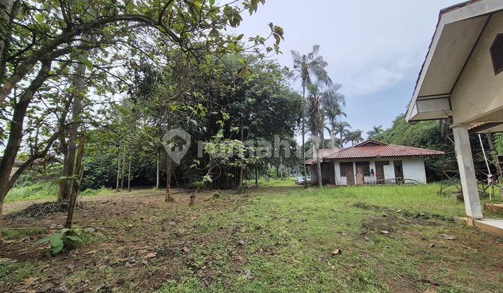 Quick sale: Land on Cikeas Raya roadside near Cibubur Country. Quick sale: Land on Cikeas Raya roadside near Cibubur Country.