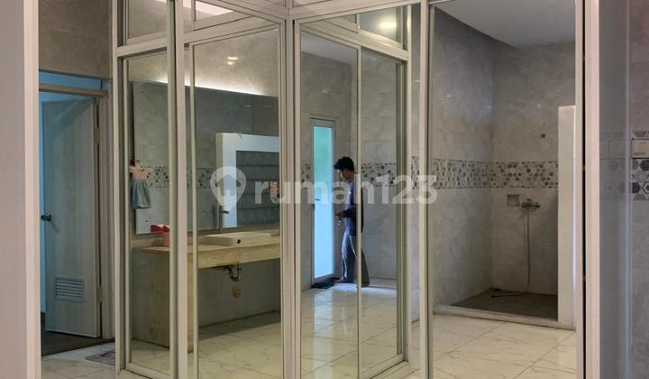 Lh. Dijual cepat Rumah RApih 2lt Legenda WIsata CIbubur Lh. Dijual cepat Rumah RApih 2lt Legenda WIsata CIbubur