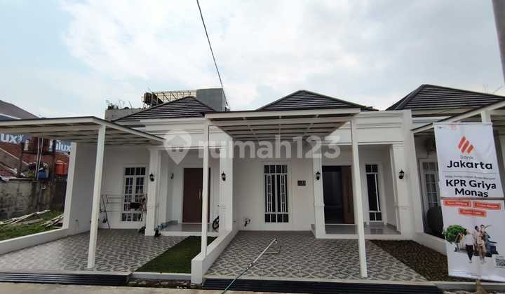 Beautiful House on Buah Batu Canal Bandung 1