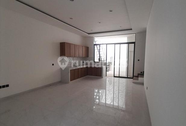 Strategic Shop House In The Center Of Bandung City 2