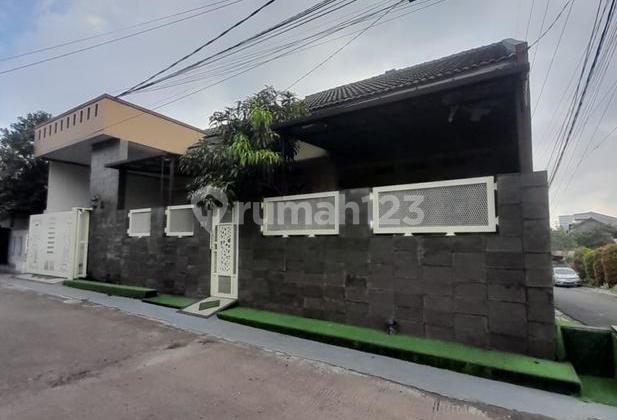 Large and Cheap House In Cibaduyut 2