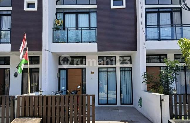 Rumah Siap Huni Dekat Sumarrecon Bandung