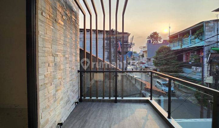 Rumah Mewah Brand New Siap Huni Harga Nego Bebas Banjir