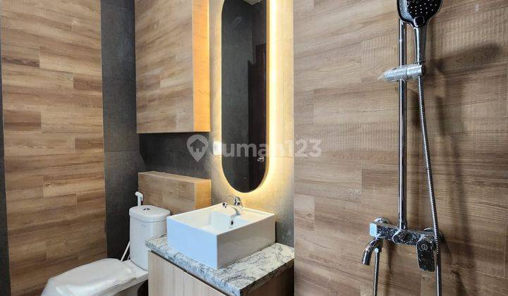 Rumah Mewah Brand New Siap Huni Harga Nego Bebas Banjir