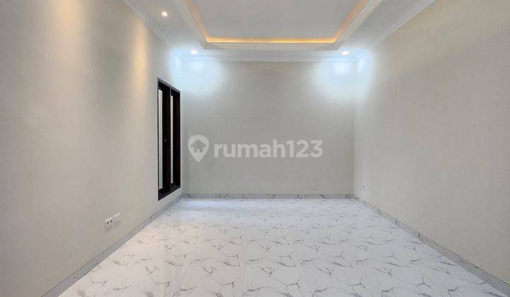 Rumah Mewah Brand New Siap Huni Harga Nego Bebas Banjir