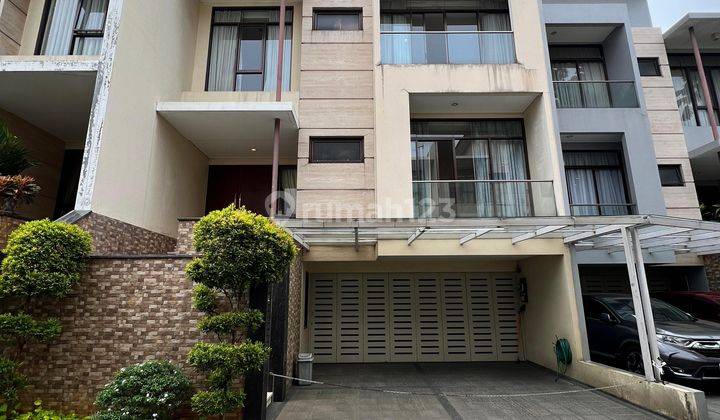 Harga Miring! Rumah Cantik 3 Lantai Dalam Town House Siap Huni 1