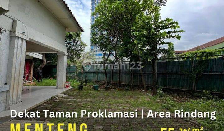 Dijual Rumah Lama Hitung Tanah Dekat Taman Proklamasi 1