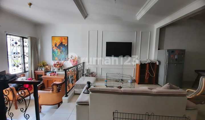 Rumah Bagus 3 Lantai Di Gading Grande, Kelapa Gading, Jakarta 2