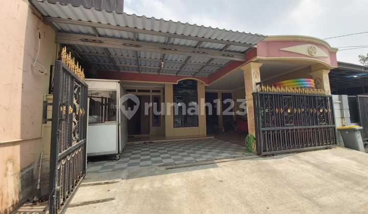Dijual Rumah Bagus di Cluster Dilenia, Bulevar Hijau, Bekasi 2