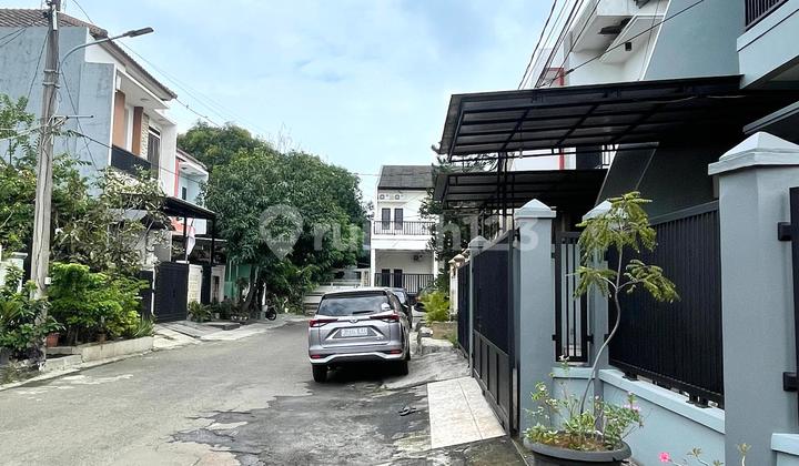 Disewakan Rumah Bagus Di Bulevar Hijau Harapan Indah Bekasi 2