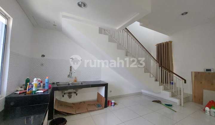 House For Quick Sale In Palm Spring Cluster, Jgc, Cakung East Jakarta 2