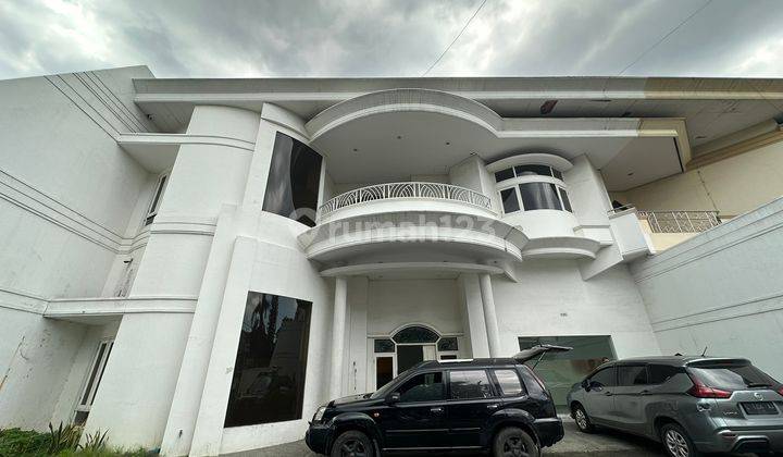 Rumah 2 Lantai, Bagus Dan Terawat di Jl. Margorejo Indah 2