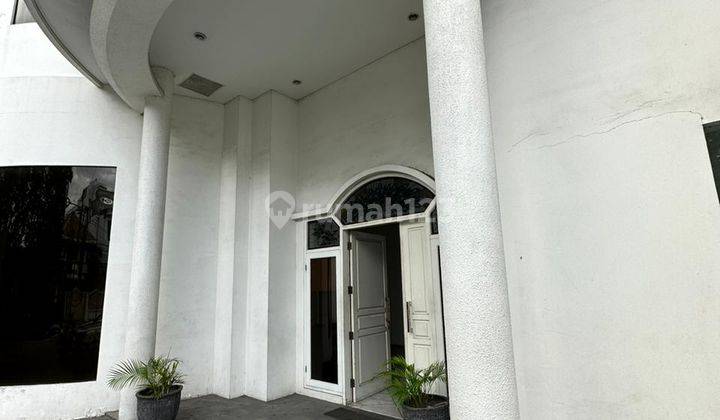 Rumah 2 Lantai, Bagus Dan Terawat di Jl. Margorejo Indah 3