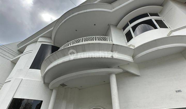 Rumah 2 Lantai, Bagus Dan Terawat di Jl. Margorejo Indah 9