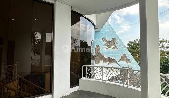Rumah 2 Lantai, Bagus Dan Terawat di Jl. Margorejo Indah 15