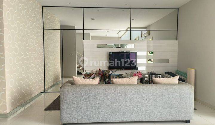 Rumah Dian Istana Park Avenue, Siap Huni, Baru Renov, Dekat Clubhouse, Pusat Bisnis Dan Komersial 1