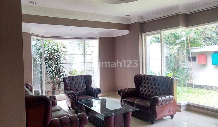 Rumah 2 Lantai Bagus di Menteng, Jakarta Pusat 1